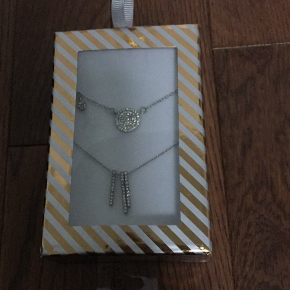 Necklace - Picture 2 of 2